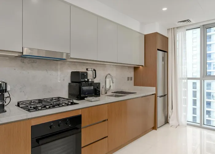 White Sage Sun And Sand 1Br At Beach Isle Emaar Beachfront