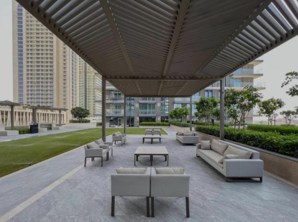White Sage Sun And 1br At Isle Emaar Beachfront Appartement *