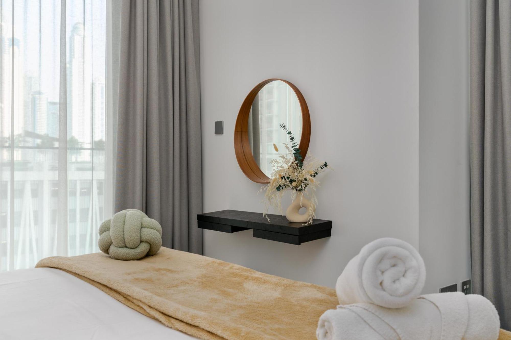 White Sage Sun And 1br At Isle Emaar Beachfront Dubaï