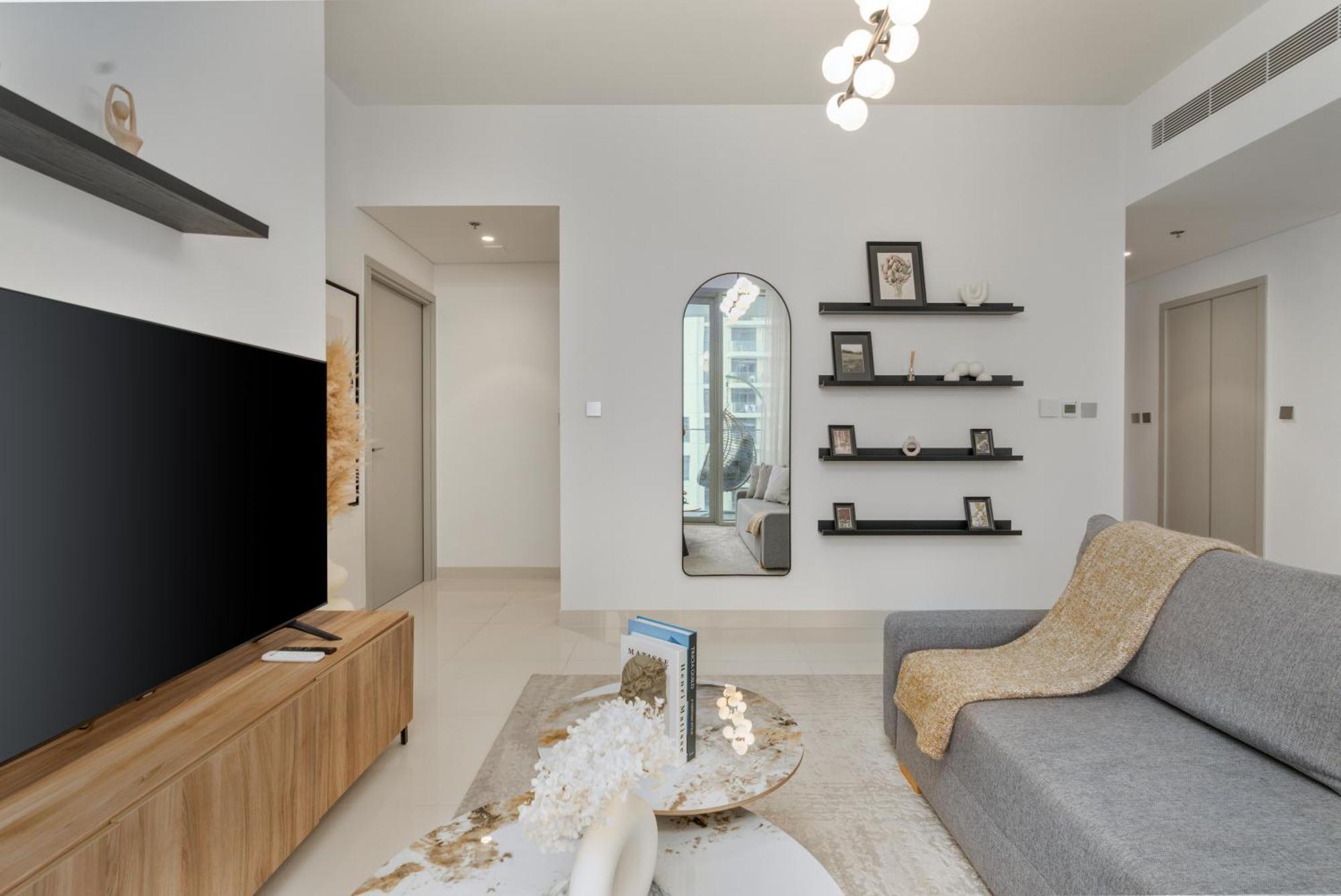 White Sage Sun And 1br At Isle Emaar Beachfront * Dubaï
